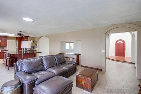 2611 Silver Oaks Way, Spring Valley, CA 91977 photo 10