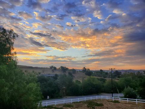 4045 Linda Vista Dr, Fallbrook, CA 92028 photo 1