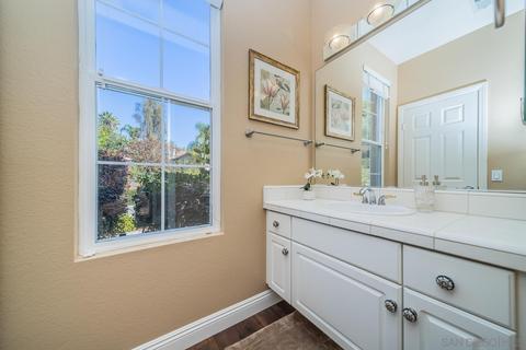 2497 Saffron Gln, Escondido, CA 92029 photo 18