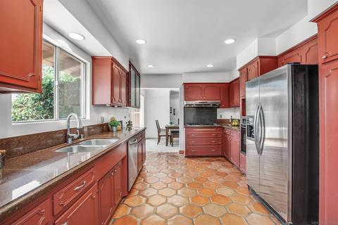 10934 Explorer Rd, La Mesa, CA 91941 photo 16