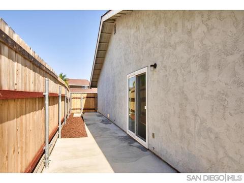 10767 Avenida Roberta, Spring Valley, CA 91978 photo 32