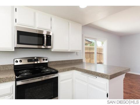 10767 Avenida Roberta, Spring Valley, CA 91978 photo 16