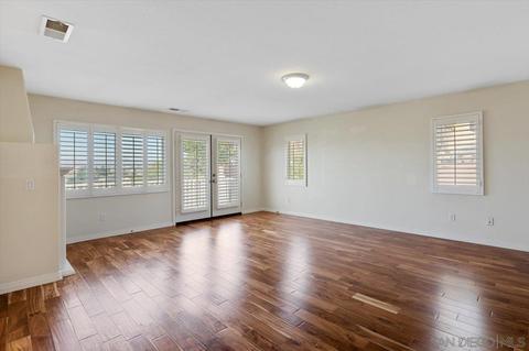 5316 Village Dr, Oceanside, CA 92057 photo 11