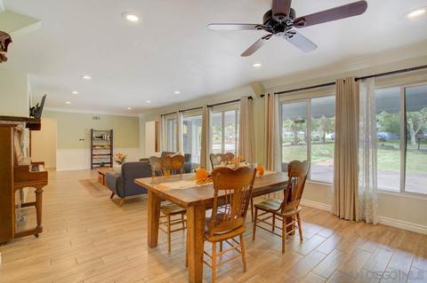 9421 Barbic Ln, Spring Valley, CA 91977 photo 8