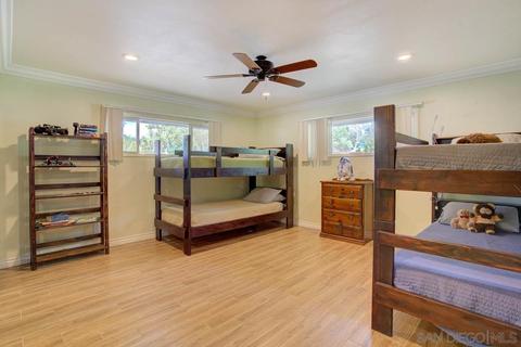 9421 Barbic Ln, Spring Valley, CA 91977 photo 21