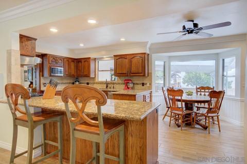 9421 Barbic Ln, Spring Valley, CA 91977 photo 12