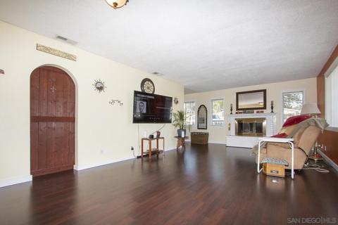 815 Montview Dr, Escondido, CA 92025 photo 8