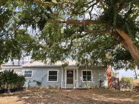 641 W Elder St, Fallbrook, CA 92028 photo 1