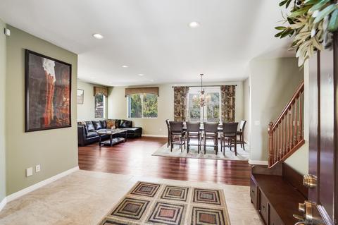 249 Encore Way, Corona, CA 92879 photo 2