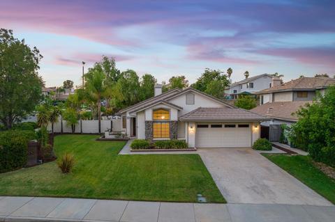 30262 Long Valley Dr, Temecula, CA 92591 photo 2
