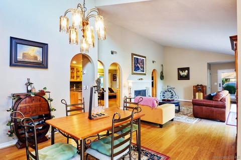 4304 Beverly Dr, La Mesa, CA 91941 photo 5