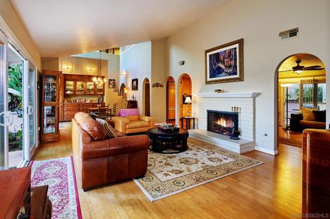 4304 Beverly Dr, La Mesa, CA 91941 photo 4