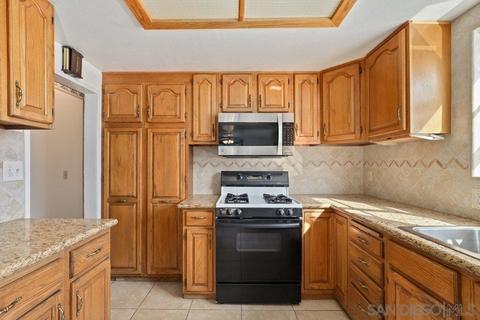 4590 Olive Ave, La Mesa, CA 91942 photo 7