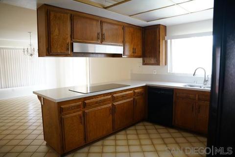9238 Tropico Dr, La Mesa, CA 91941 photo 7