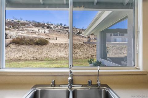 532 Amigos Rd, Ramona, CA 92065 photo 9