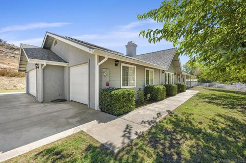 532 Amigos Rd, Ramona, CA 92065 photo 1