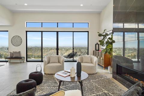 5715 Soledad Mountain Rd, La Jolla, CA 92037 photo 3