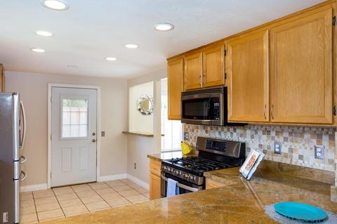 625 Devon Pl, Escondido, CA 92025 photo 8