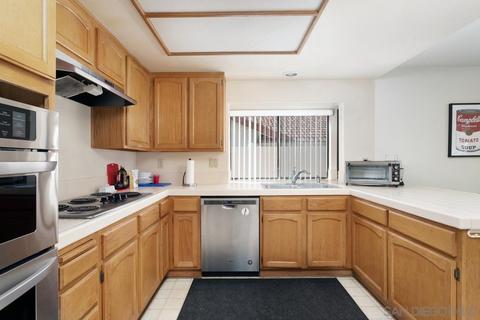 1464 Clark Ct, Vista, CA 92081 photo 9