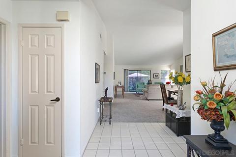 1464 Clark Ct, Vista, CA 92081 photo 4