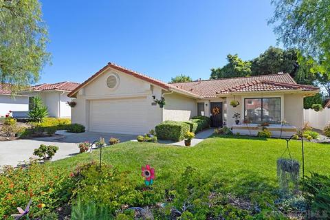 1464 Clark Ct, Vista, CA 92081 photo 2