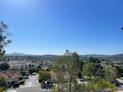 2051 Earl Gln, Escondido, CA 92026 photo 2
