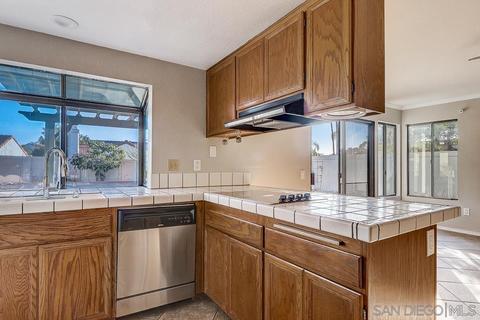 820 E J St, Chula Vista, CA 91910 photo 26
