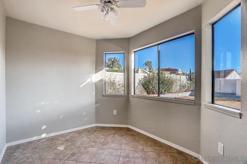 820 E J St, Chula Vista, CA 91910 photo 8