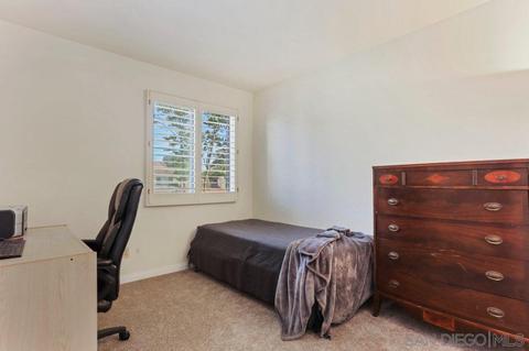 6866 Pear Tree Dr, Carlsbad, CA 92011 photo 17