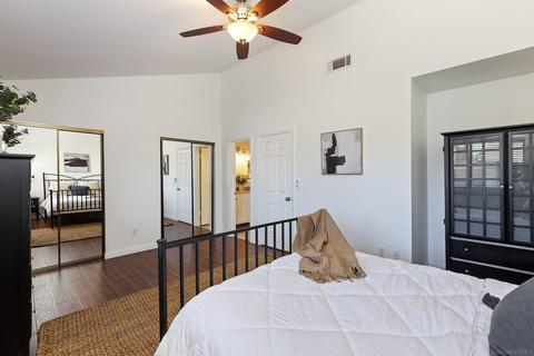 323 Flower Ln, Vista, CA 92083 photo 17