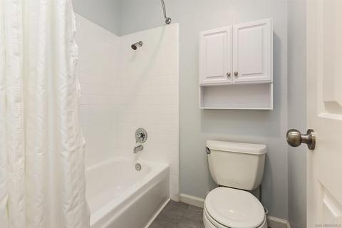 323 Flower Ln, Vista, CA 92083 photo 19
