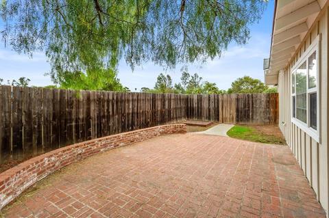 2140 Miller Ave, Escondido, CA 92025 photo 2