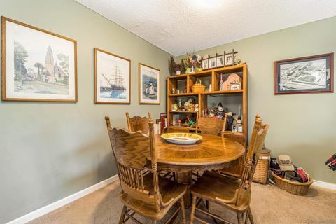 3740 Lenox, Carlsbad, CA 92010 photo 8