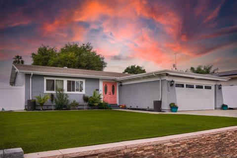9240 Allano Way, Santee, CA 92071 photo 2