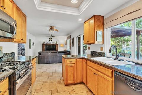 10006 E Glendon Cir, Santee, CA 92071 photo 6