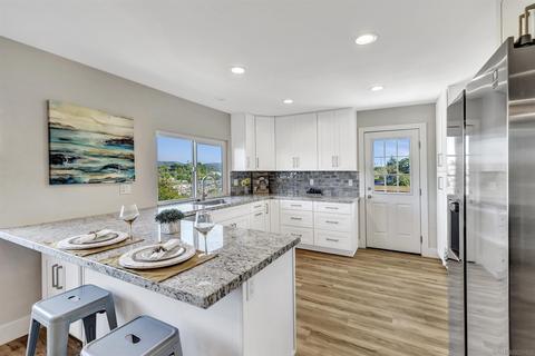 1270 Phillips St, Vista, CA 92083 photo 8