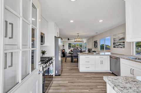 1270 Phillips St, Vista, CA 92083 photo 9