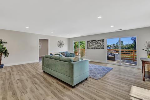 1270 Phillips St, Vista, CA 92083 photo 20