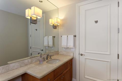 464 Prospect St #101, La Jolla, CA 92037 photo 17