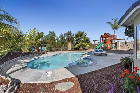 5240 Sandalwood Pl, Oceanside, CA 92056 photo 40