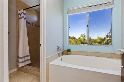 5240 Sandalwood Pl, Oceanside, CA 92056 photo 38