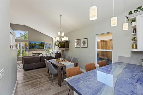 5240 Sandalwood Pl, Oceanside, CA 92056 photo 18