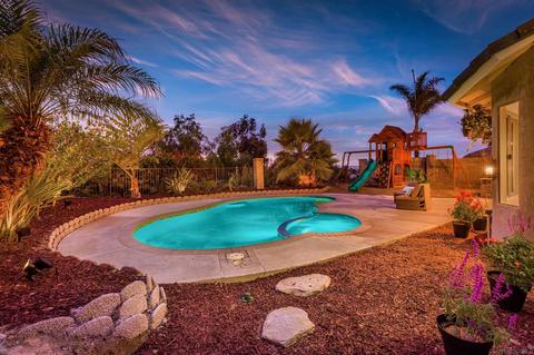 5240 Sandalwood Pl, Oceanside, CA 92056 photo 3
