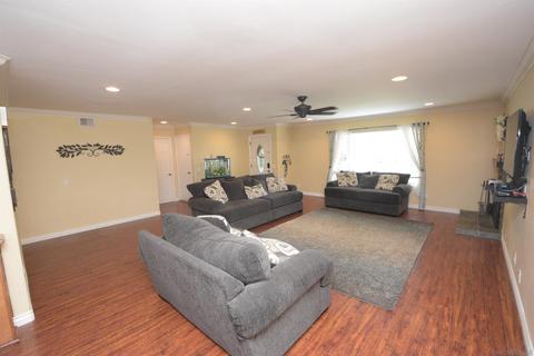 10616 Sanfred Ct, Santee, CA 92071 photo 2
