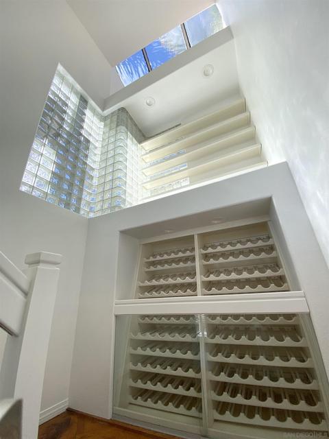 5639 Desert View Dr, La Jolla, CA 92037 photo 22