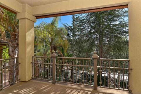 6013 Greenhedge Row, La Jolla, CA 92037 photo 11