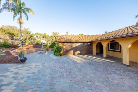 215 Via Cassandra, Fallbrook, CA 92028 photo 5