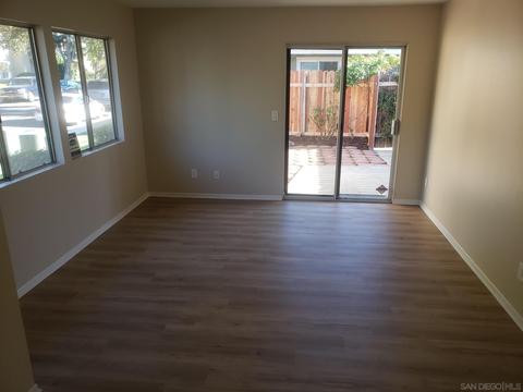 2525 White Oak Pl #A, Escondido, CA 92027 photo 2