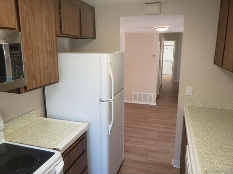2525 White Oak Pl #A, Escondido, CA 92027 photo 5