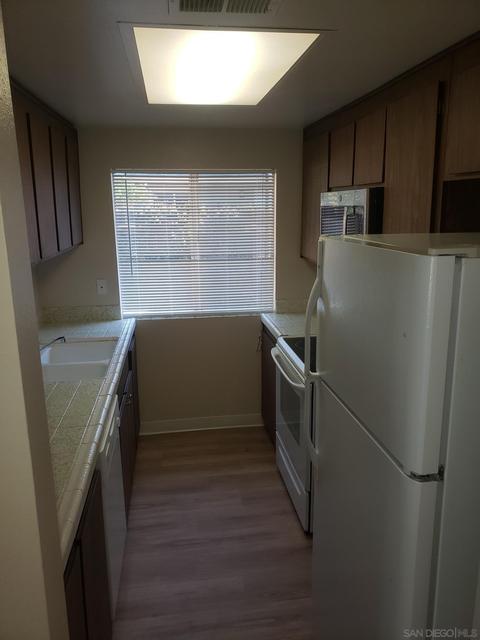 2525 White Oak Pl #A, Escondido, CA 92027 photo 6